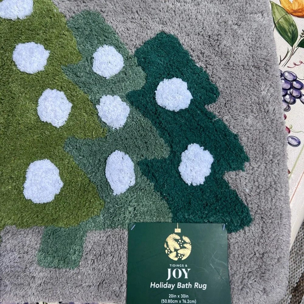 Christmas Tree Bath Mat Very Thick Very Soft!! Brand New